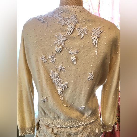 Gorgeous Vintage Gene Shelly Beaded Cardigan Sweater - Picture 4 of 10